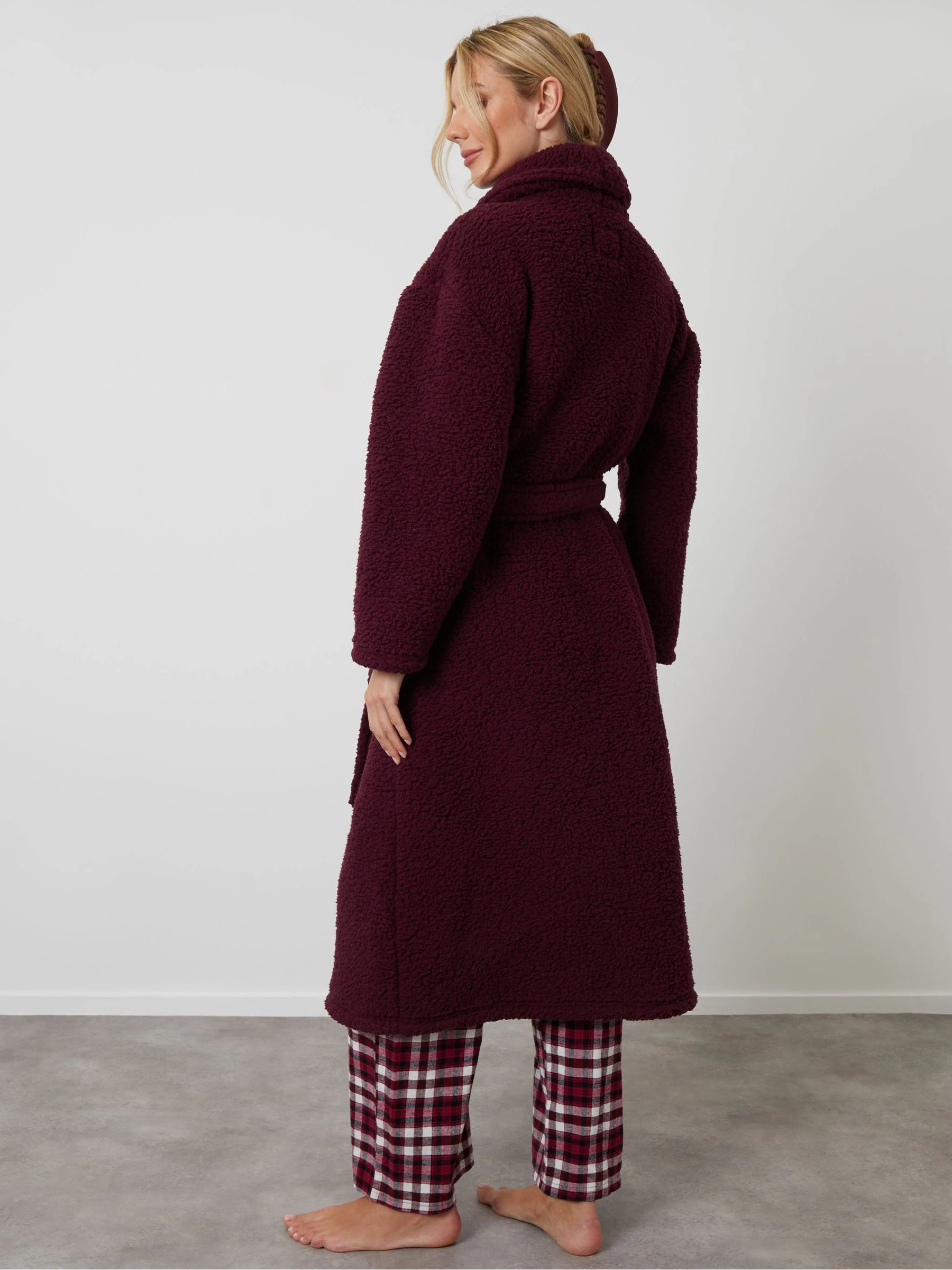 Rood - Threadbare Cosy Borg Dressing Gown