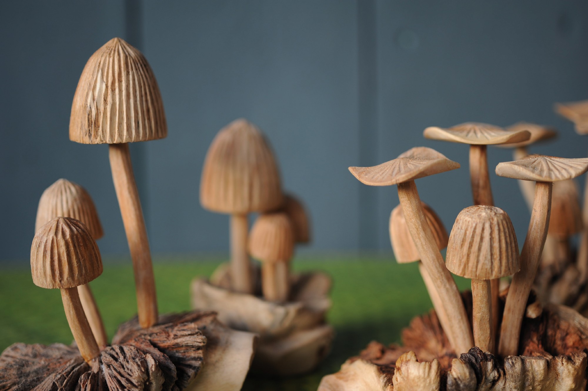Figur 'Hutpilze' aus Holz, braun, Ø 9 cm, H 12 cm von fischer's lagerhaus