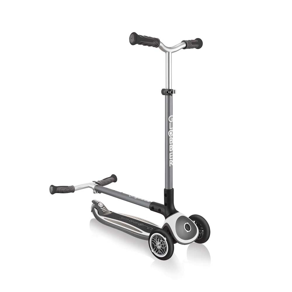 Globber Master Scooter weiß grau