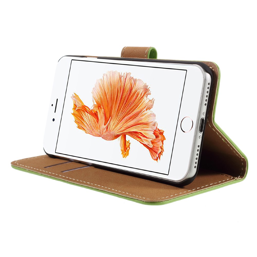 iPhone SE (2022/2020) / 8 / 7 Echtleder Tasche Flip Cover mit Karten Etui - Grün