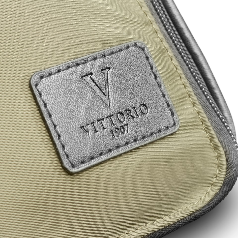 Vittiorio - Hang-up Toiletry Bag Green - Toilettaske