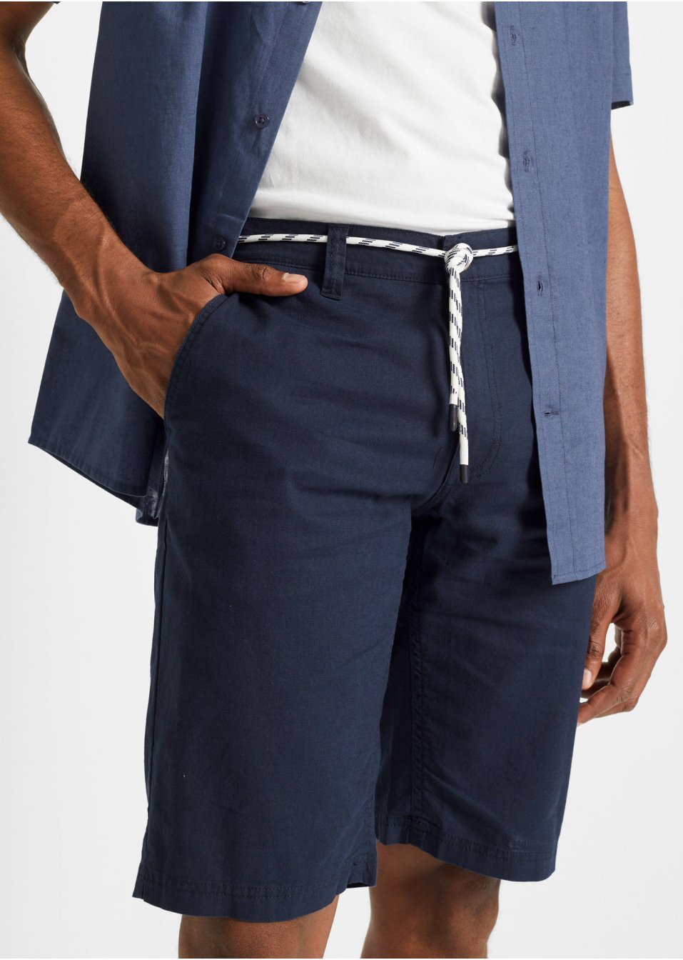 Bermuda chino avec lin majoritaire et cordon, Regular Fit