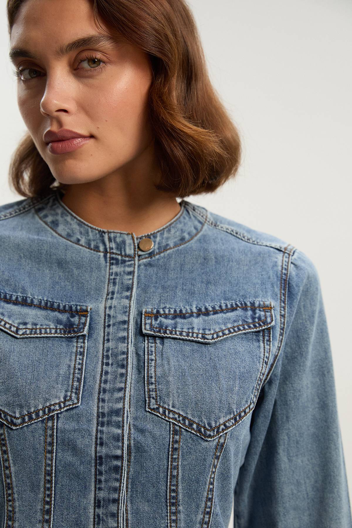 KarenMillen Chemise Western Ajustée en Denim sans Col