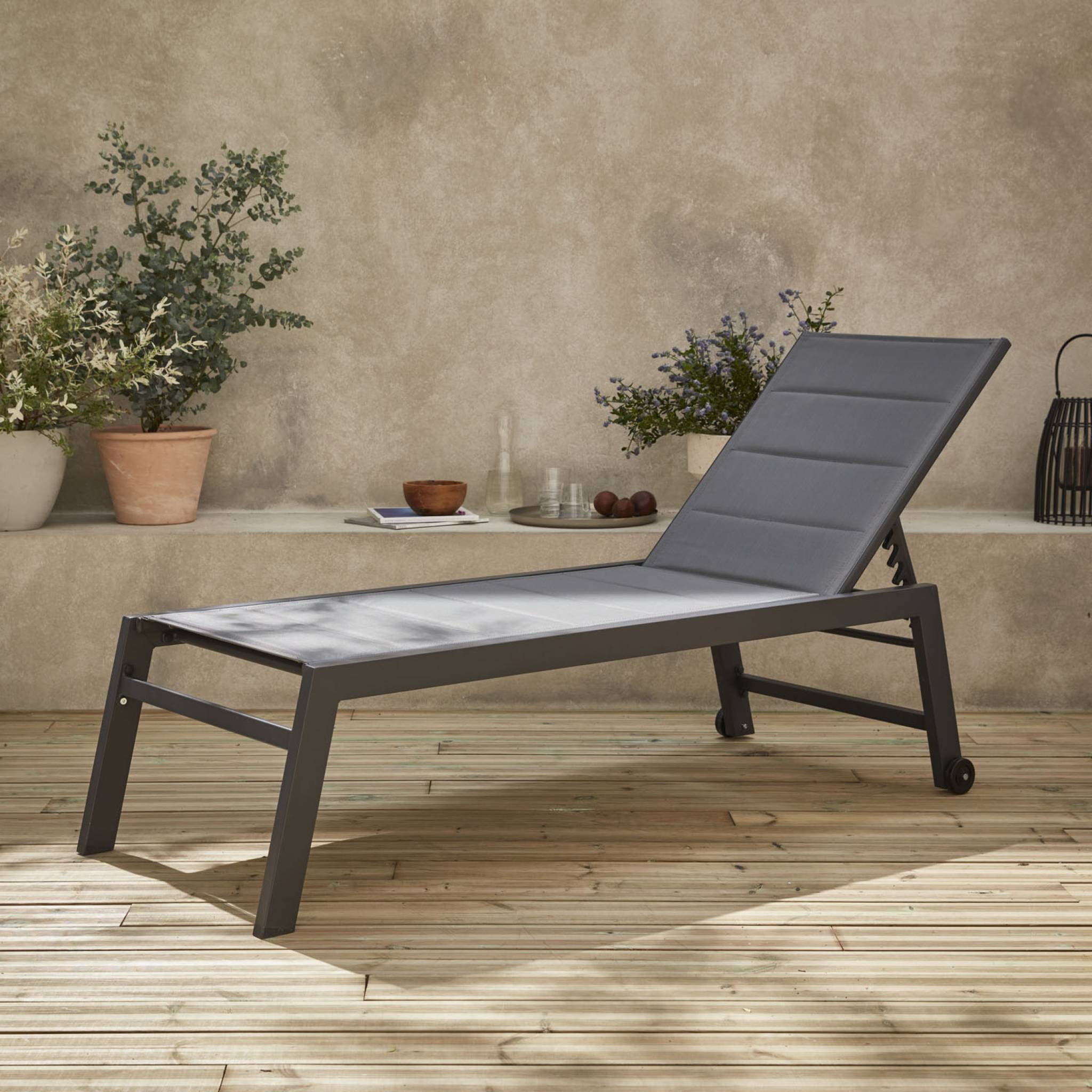 sweeek - Ligbed van aluminium en textileen