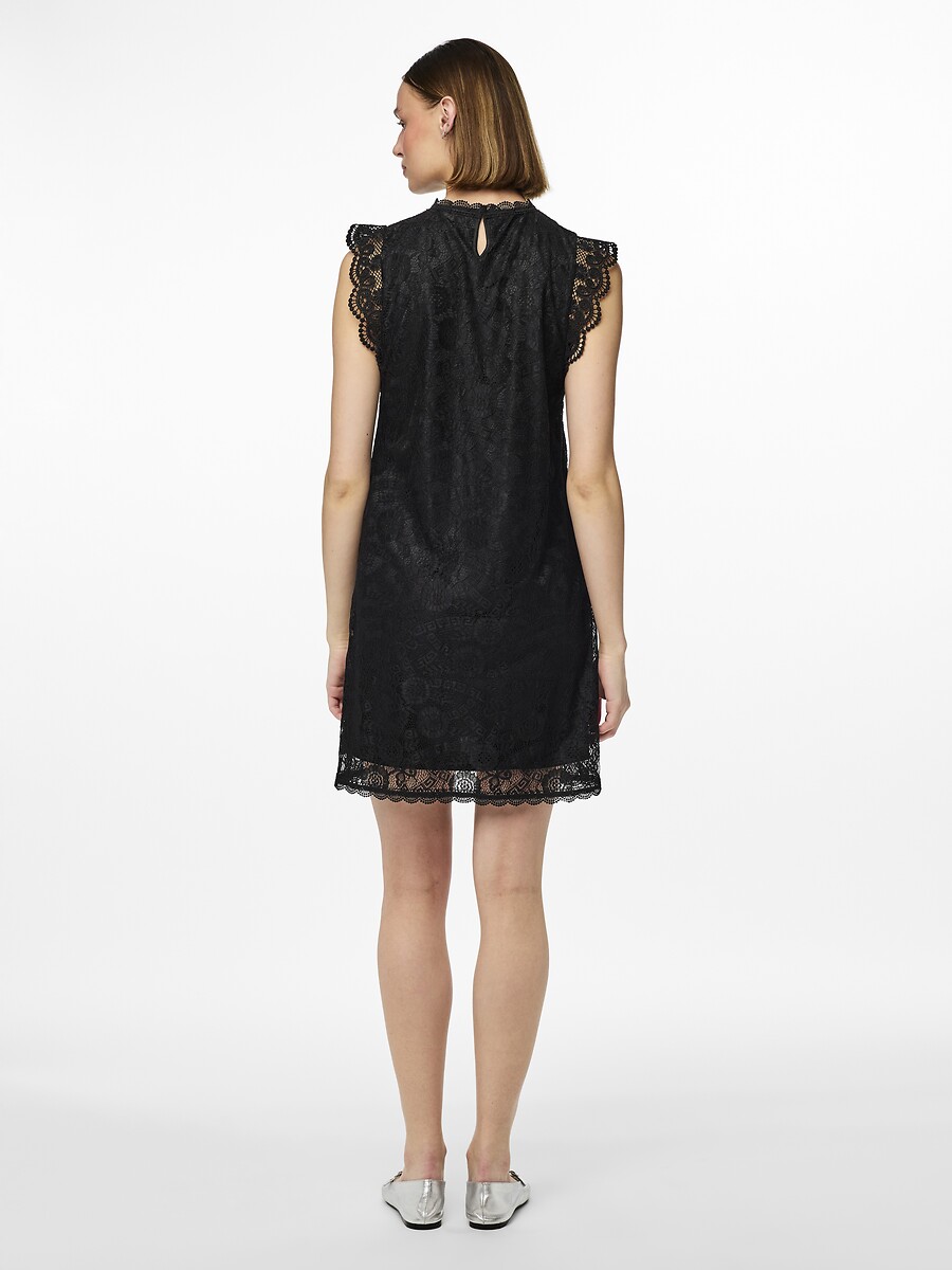 PEÇAS<br>Vestido de renda sem mangas