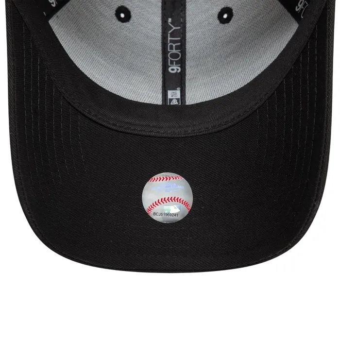 New Era NY Yankees League Essential 9Forty Cap Senior