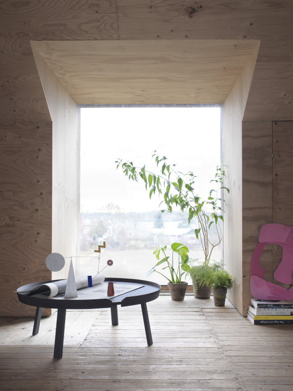 Muuto Around Coffee salontafel XL 95 stained dark brown