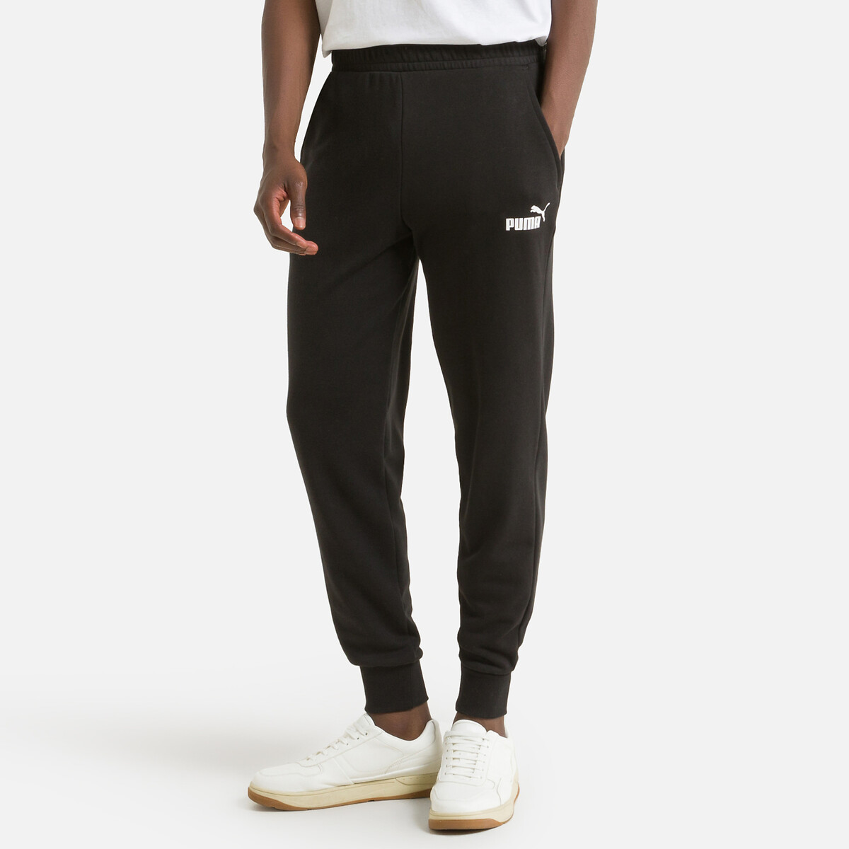 Calções desportivos PUMA com pequeno logótipo essencial