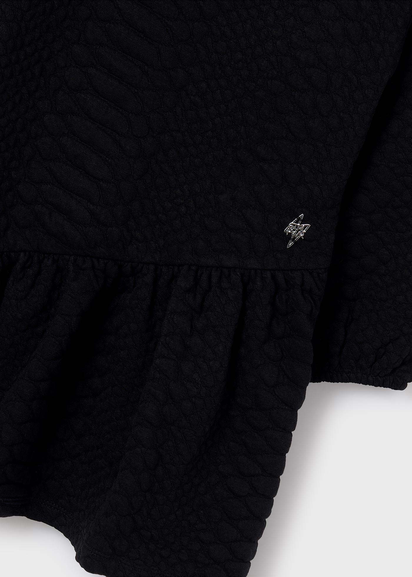 Vestido infantil acolchoado em jacquard