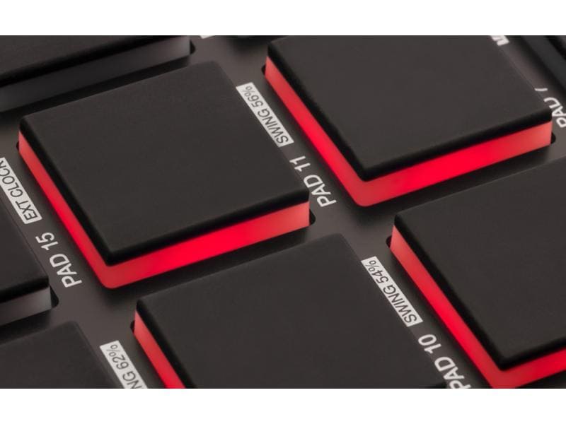 Akai Controller MPD218 Funktionsreicher, anwendungsfreundlicher Pad Controller