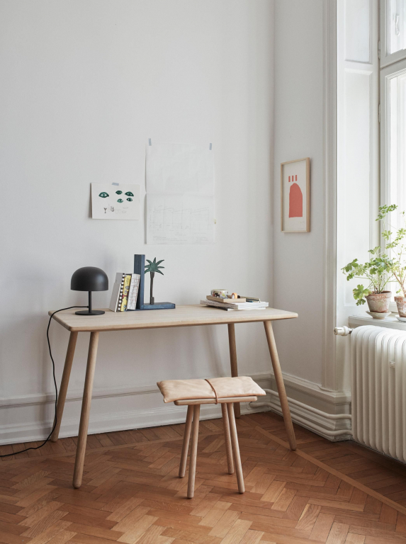 Fritz Hansen Georg bureau 120x65 geolied eiken