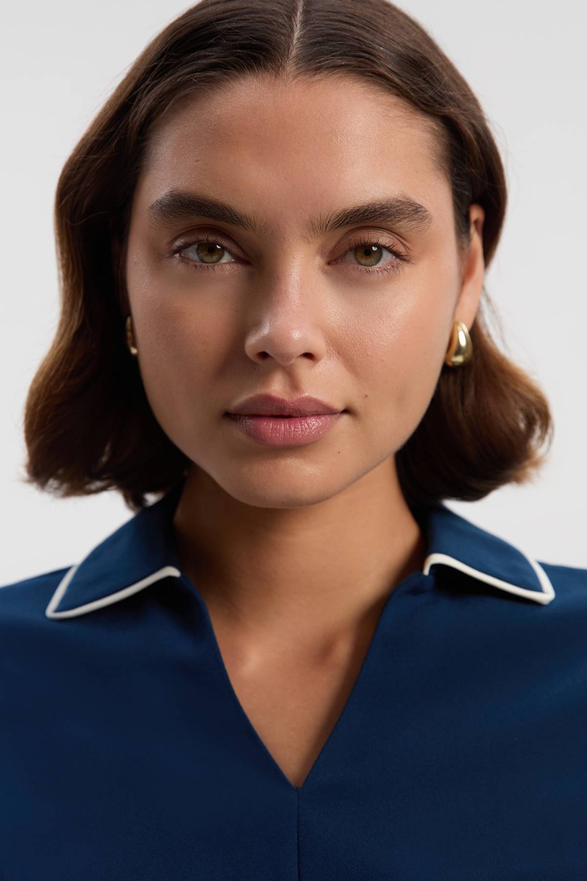 KarenMillen Robe Chemise Mini Ajustée en Crêpe avec Liserés pour Femmes Grandes Tailles