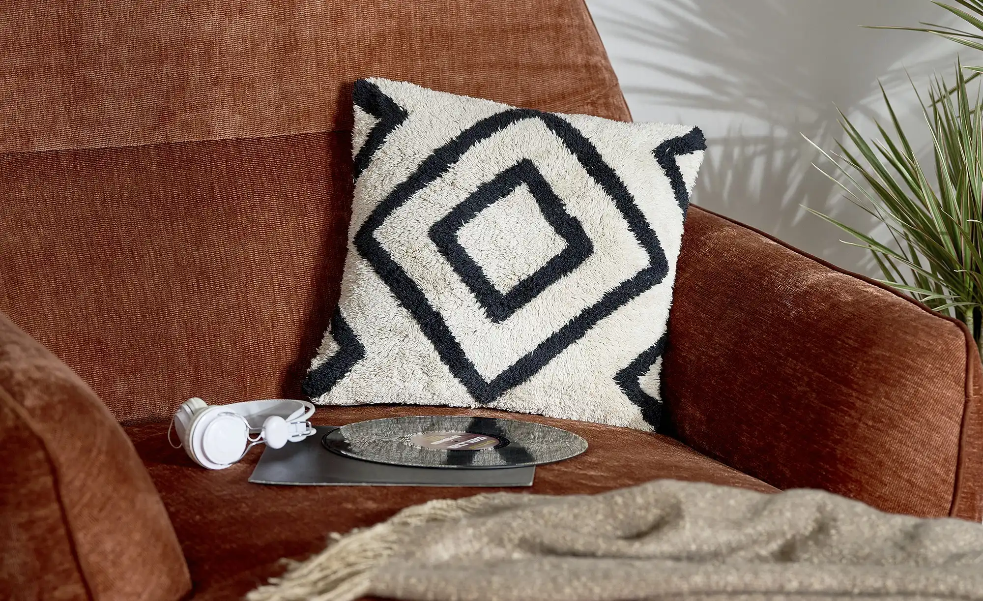 Gray & Jones Kissen Black Coast