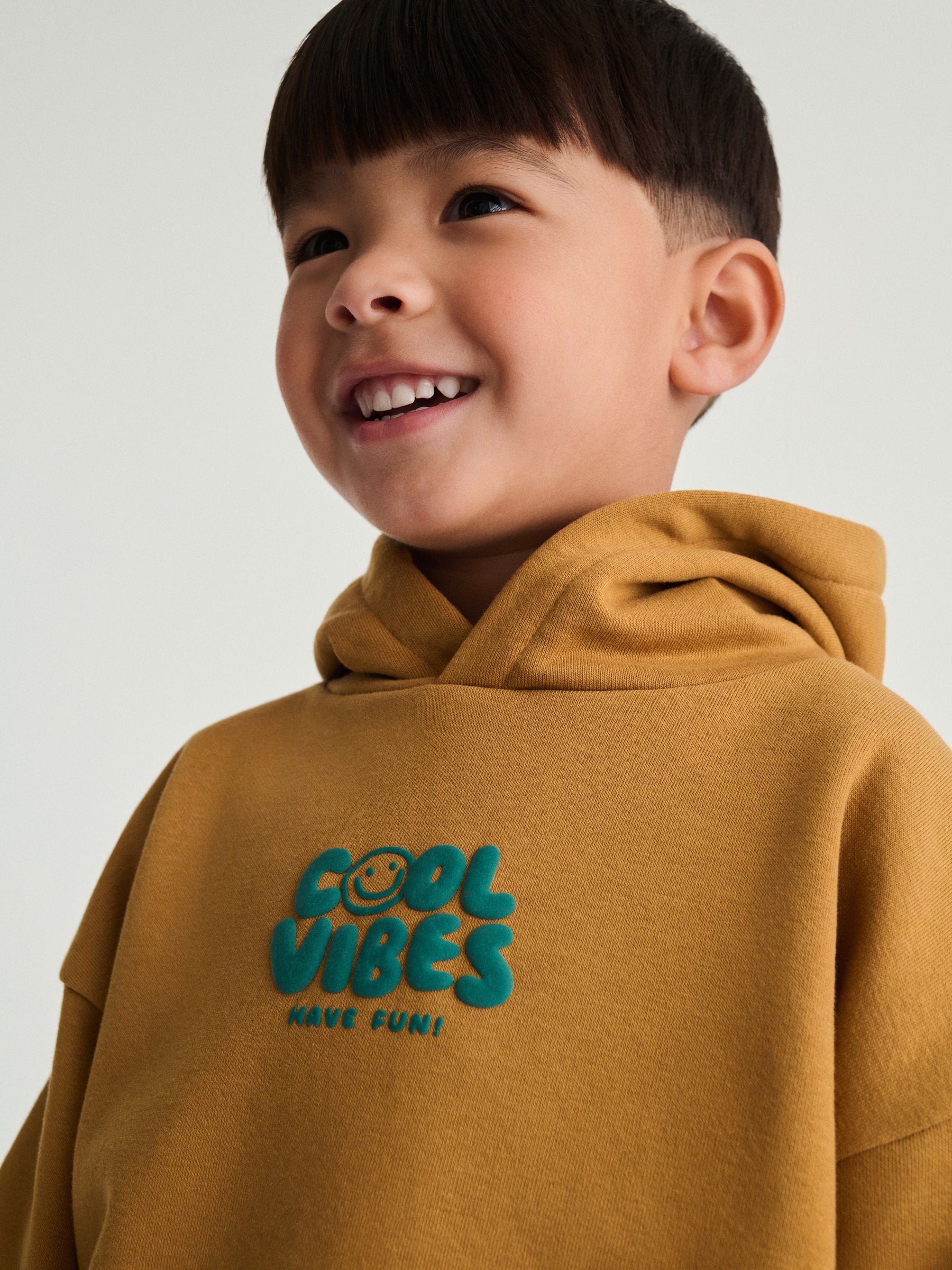 Roestbruin - Set van bedrukte hoodie en joggingbroek (3mnd-7jr)