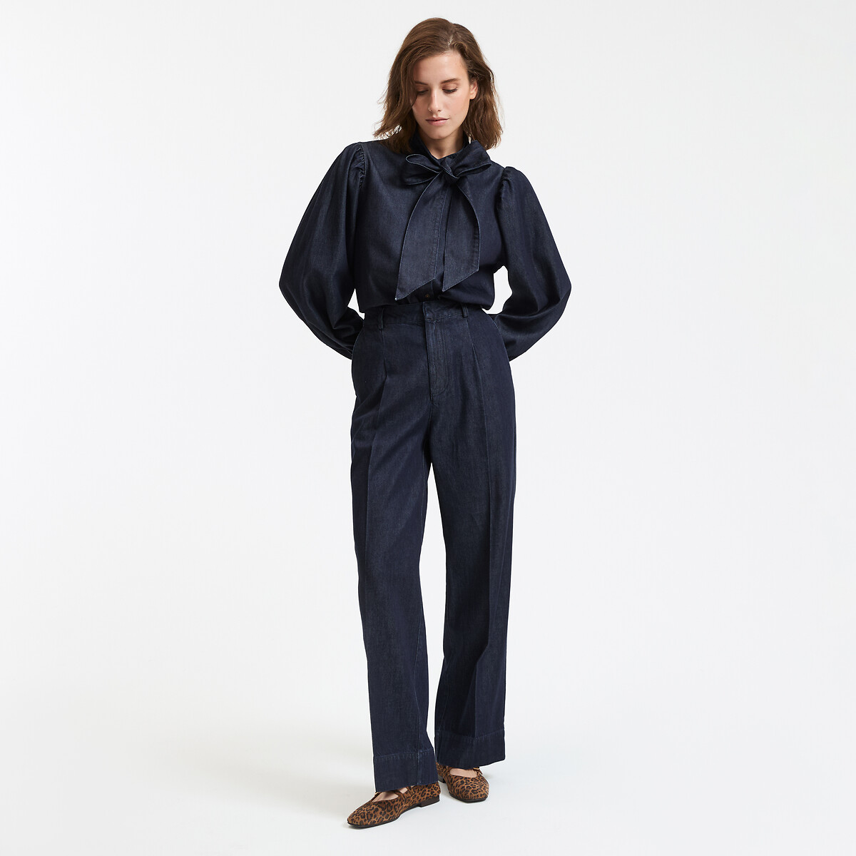 COLEÇÕES LA REDOUTE<br>Calças jeans de perna larga, cintura alta, vincos acentuados