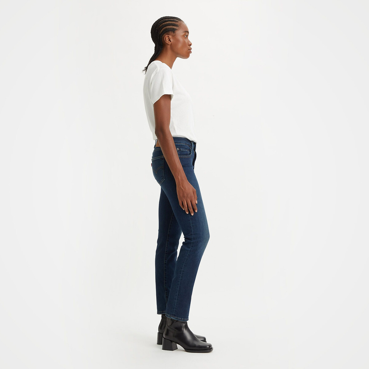 Calça jeans Levi's 724 de cintura alta e corte reto.