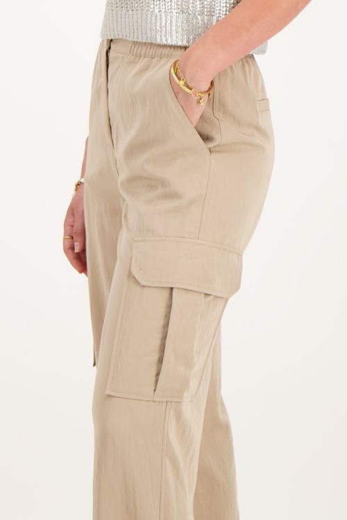 Beige cargo broek met elastieken tailleband