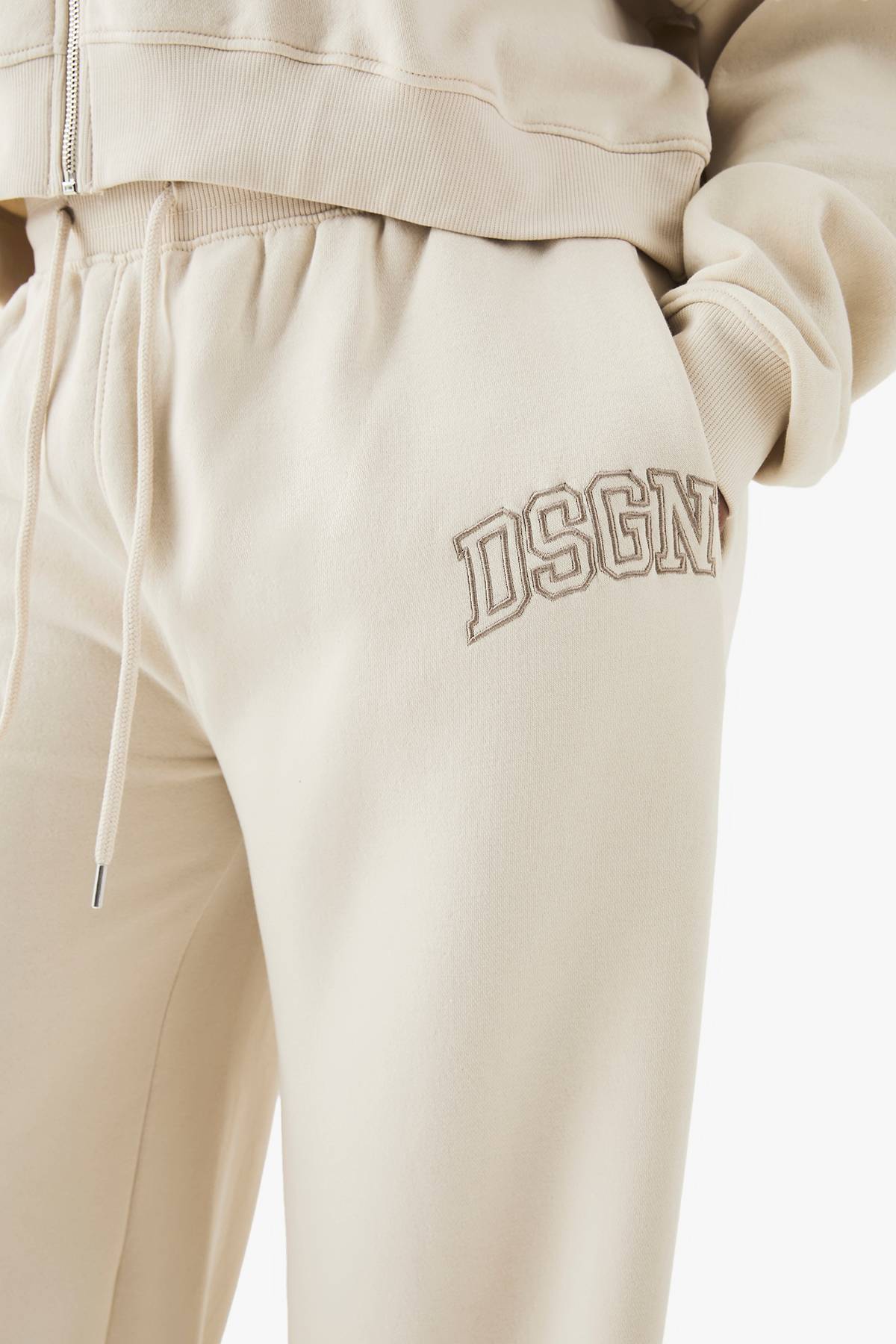Plus Jogger à appliqué DSGN Studio