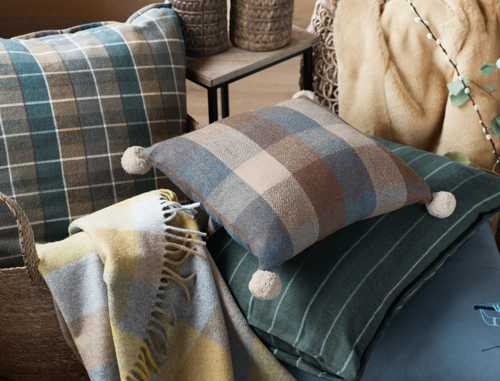 Coussin carreaux bleus-Au refuge