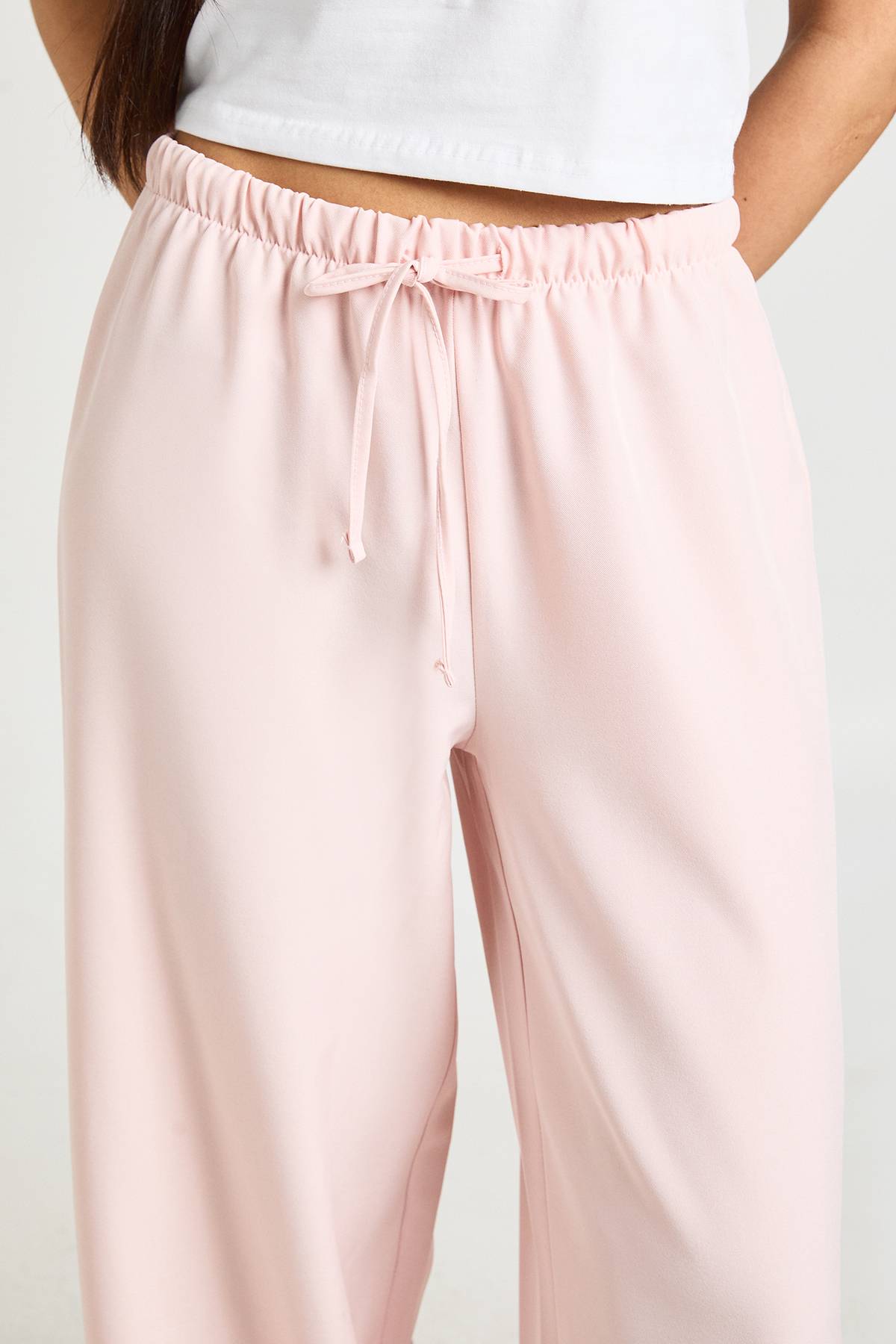 boohoo Pantalon Large Taille Haute Tissé Avec Taille Élastiquée Et Cordon De Serrage