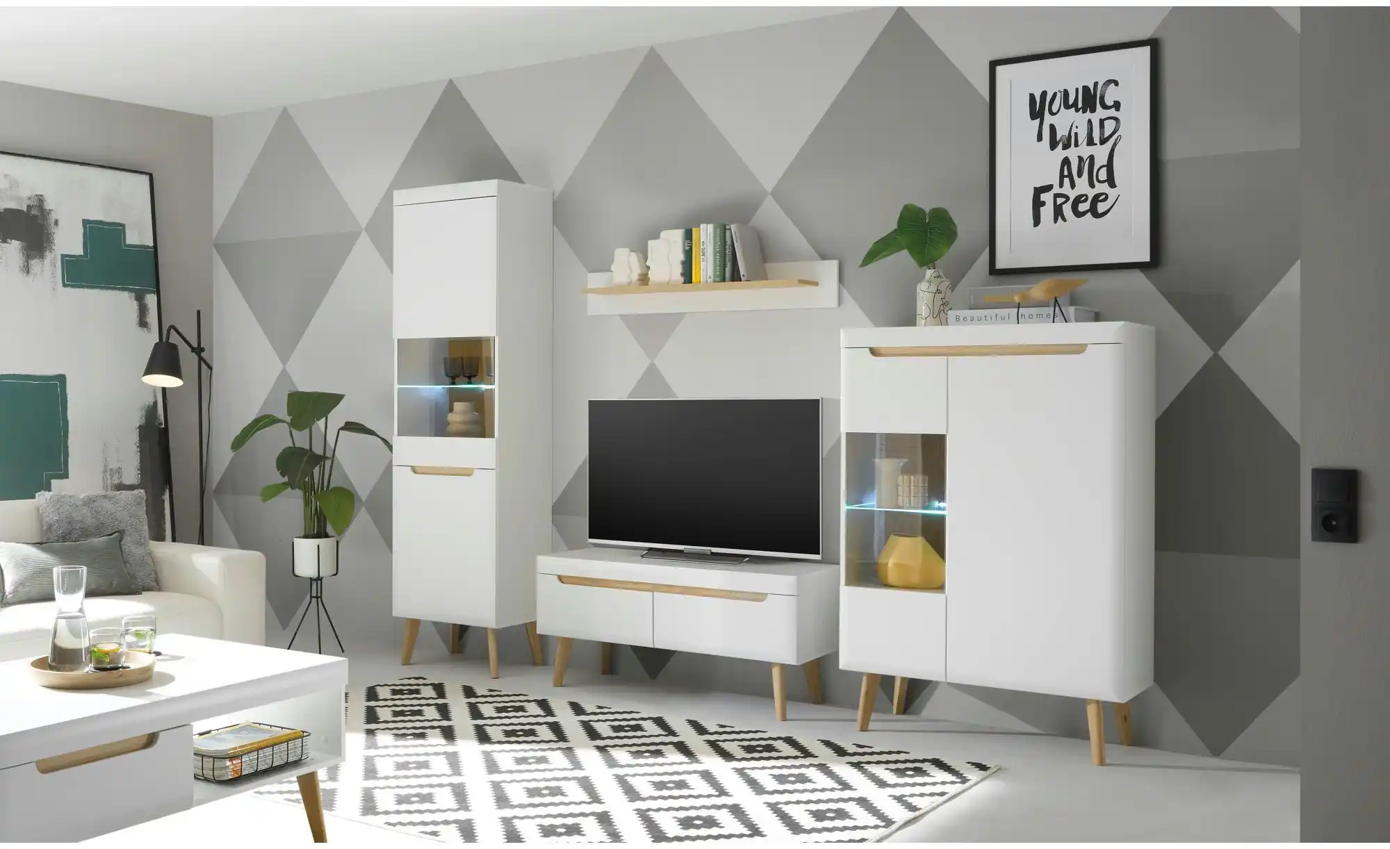 Vitrine  mit Soft-Close Malaren