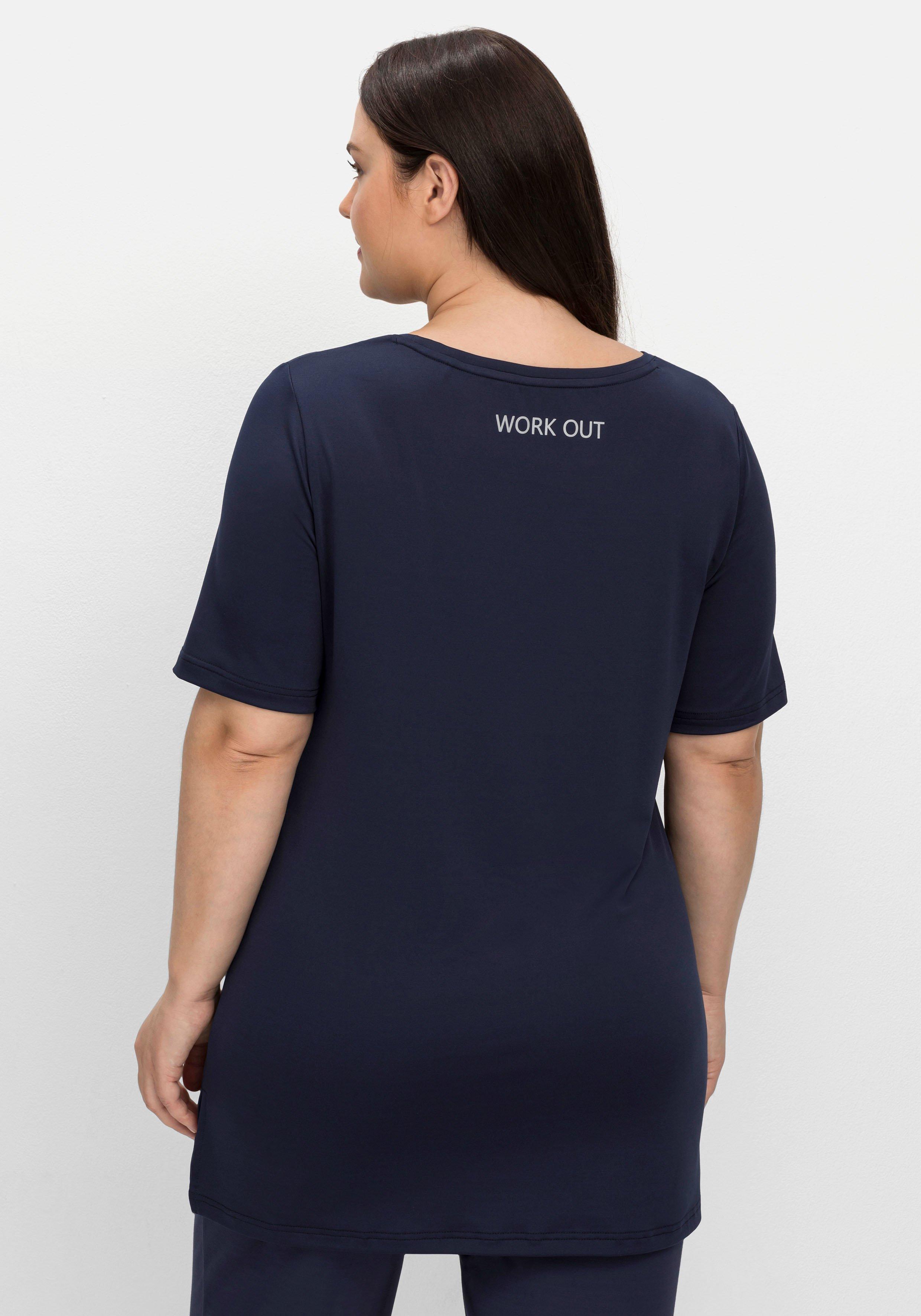 Langes Funktionsshirt mit seitlichen Schlitzen