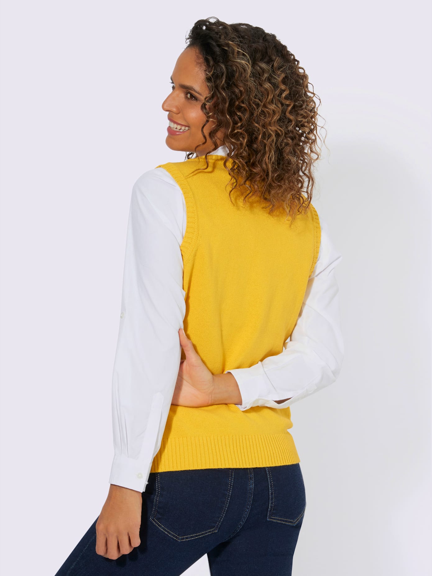 Débardeur en tricot qualité coton doux sur la peau