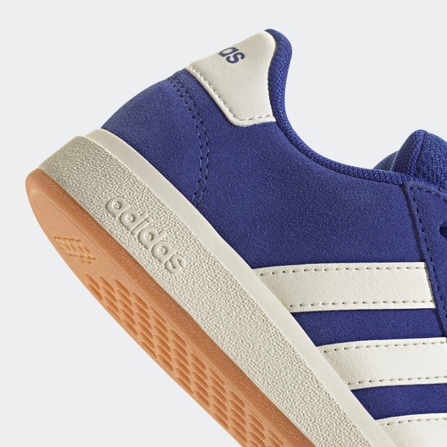 adidas Sportswear Sneaker »GRAND COURT 00S«  Design auf den Spuren des adidas Superstar