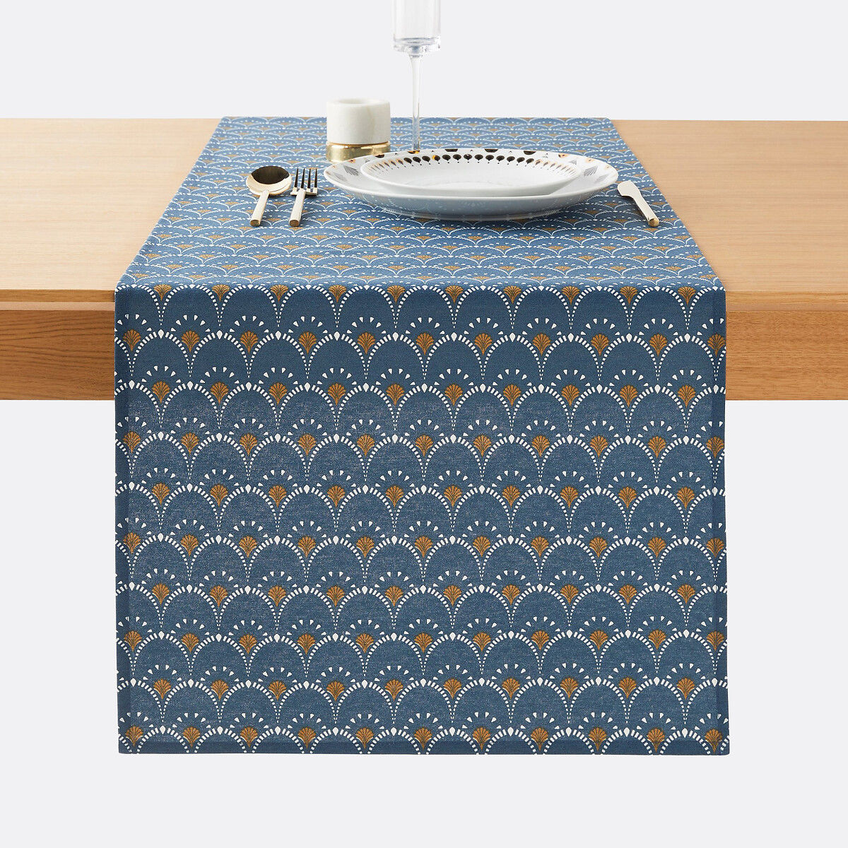 LA REDOUTE INTERIEURS<br>Caminho de mesa estampado Mina, resistente a manchas