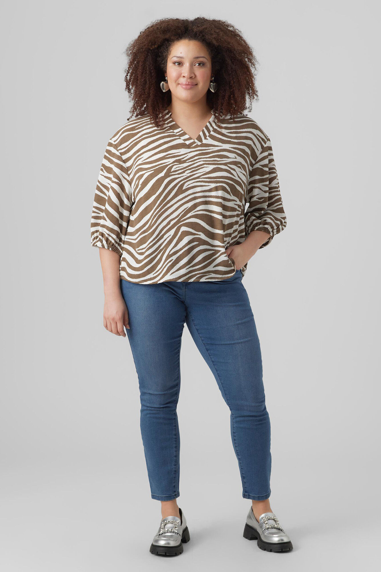Blusa Curve com Mangas Francesas - Cinza