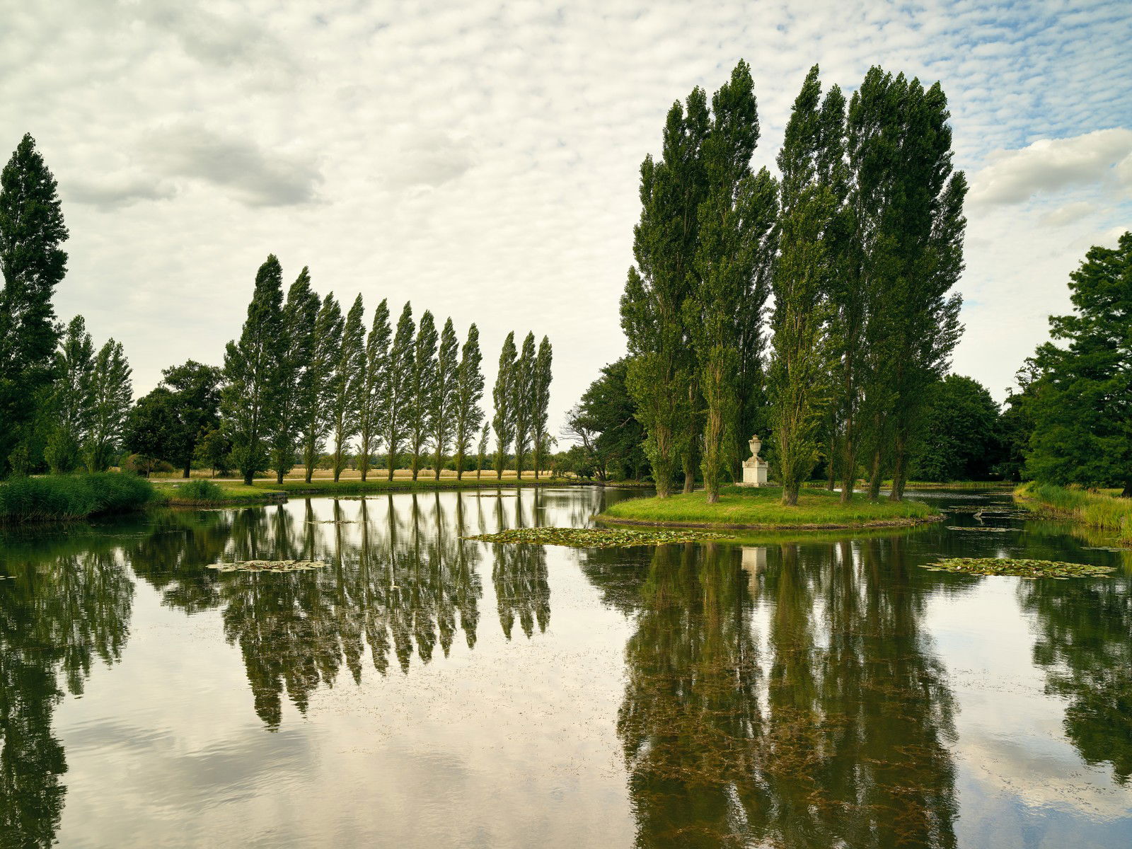 Wörlitz by Horst & Daniel Zielske - Limited Edition. Edition of: 150. Signed.