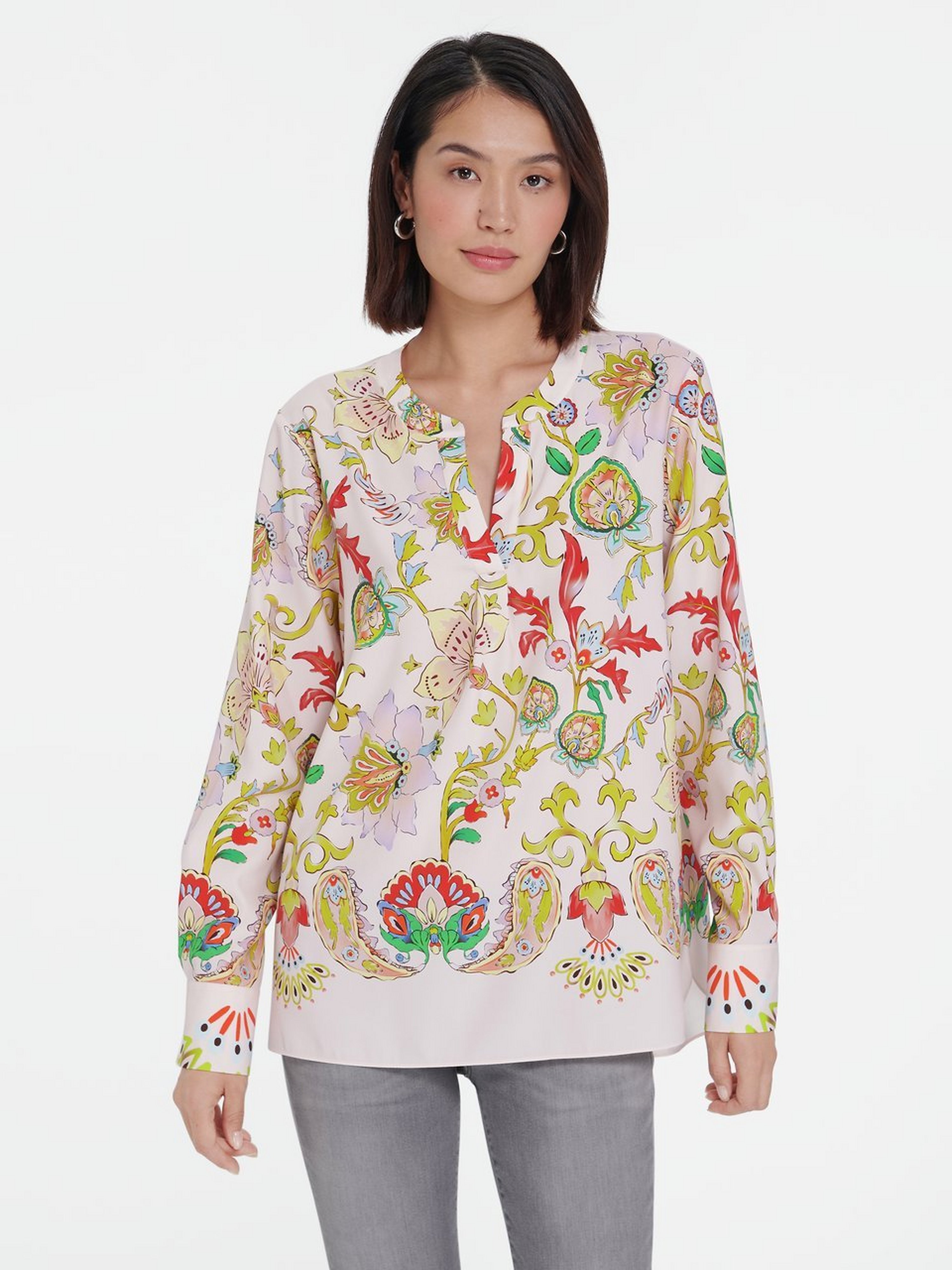 Bluse mit Stehkragen