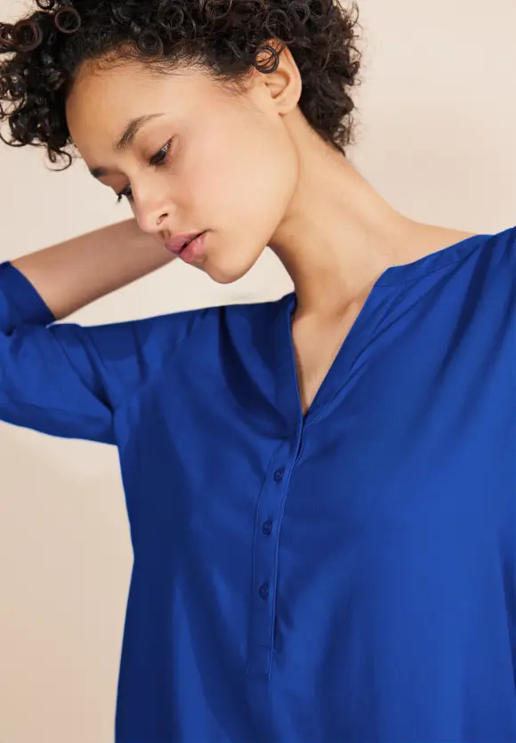 Basic Bluse in Unifarbe - fresh intense gentle blue