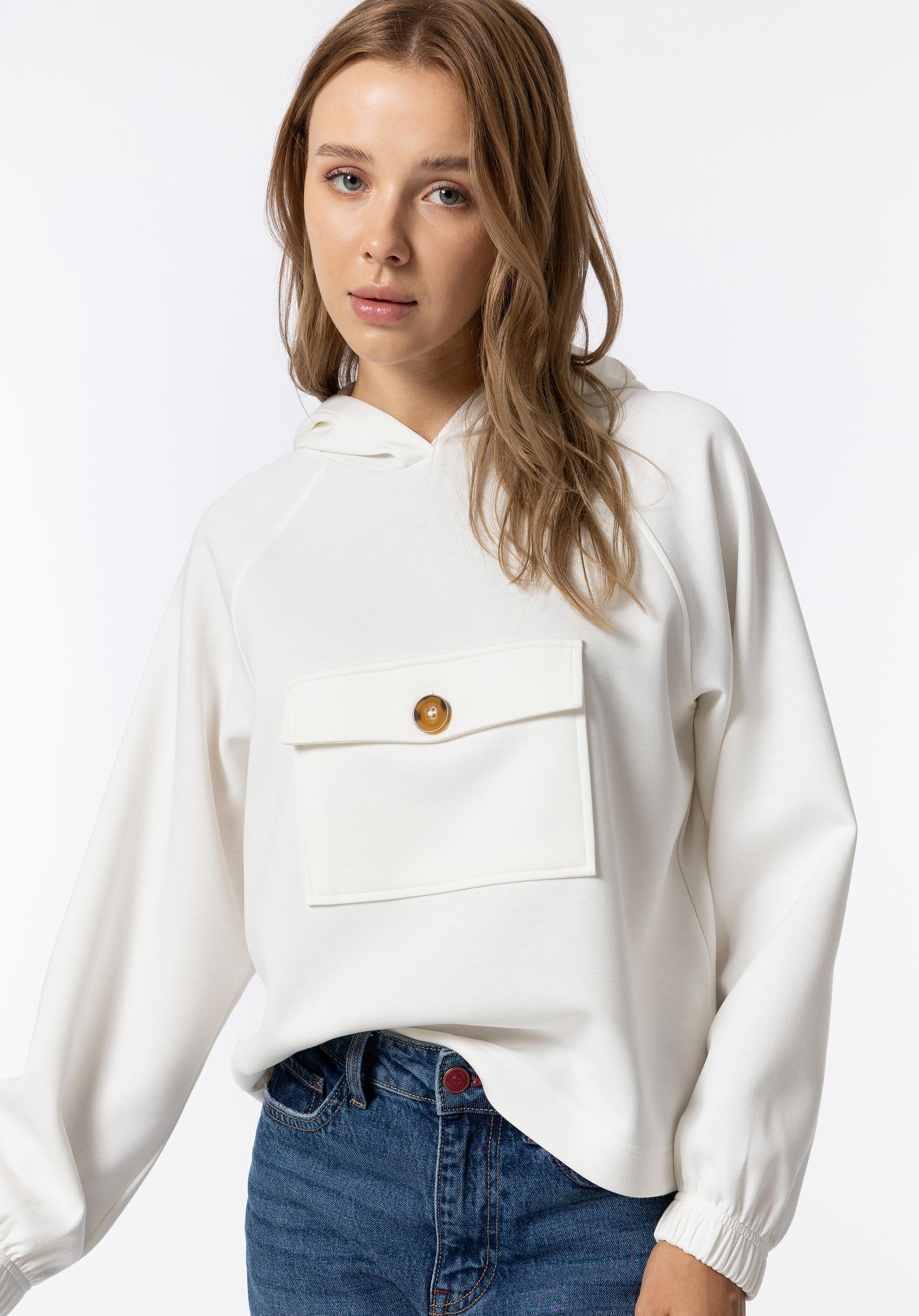 Sweatshirt Capuz com Bolso Frontal