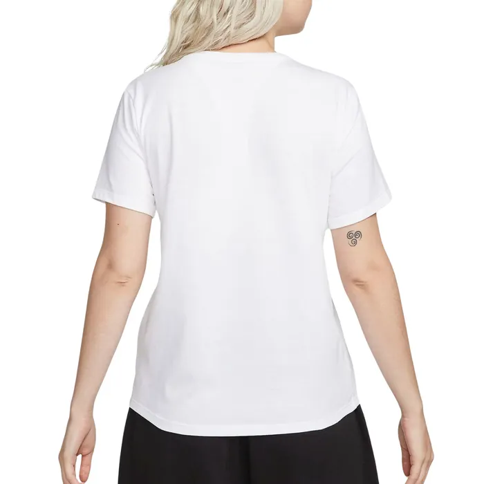 Nike Sportswear Club Essentials Shirt Dames