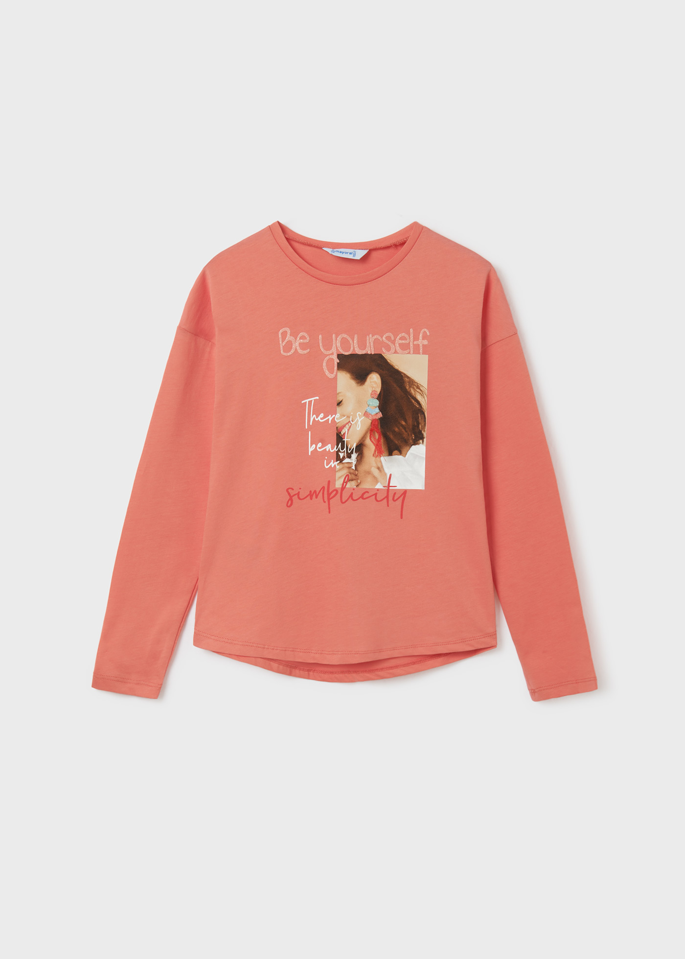 Camiseta de manga comprida para meninas, feita de algodão sustentável.
