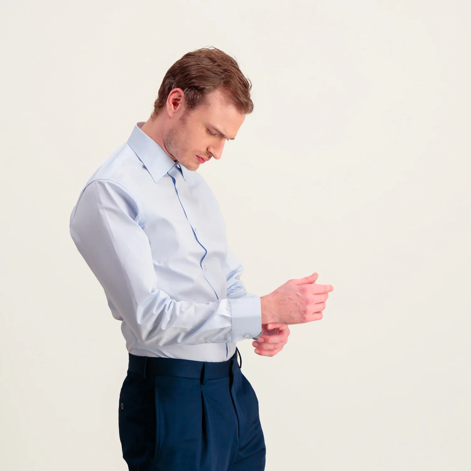 Fitted shirt in sky blue double-twisted poplin