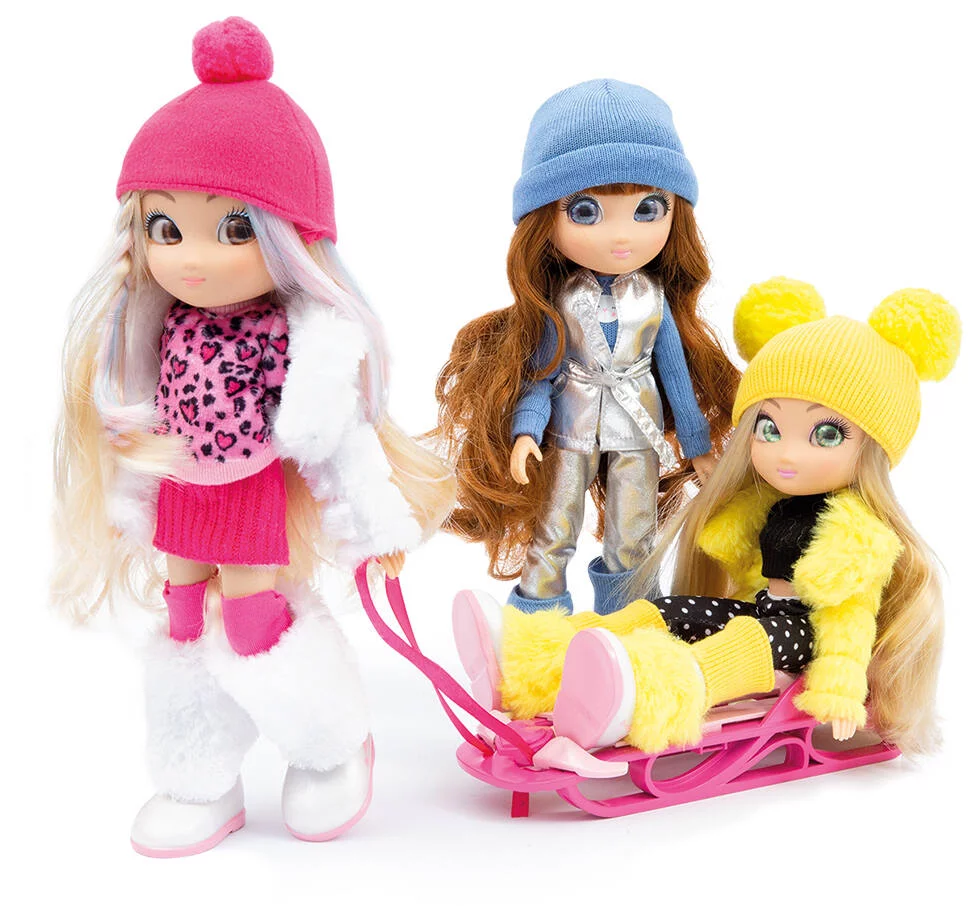 UNIQUE EYES - POUPEE WINTER HOLIDAY -25 CM + ACCESSOIRES