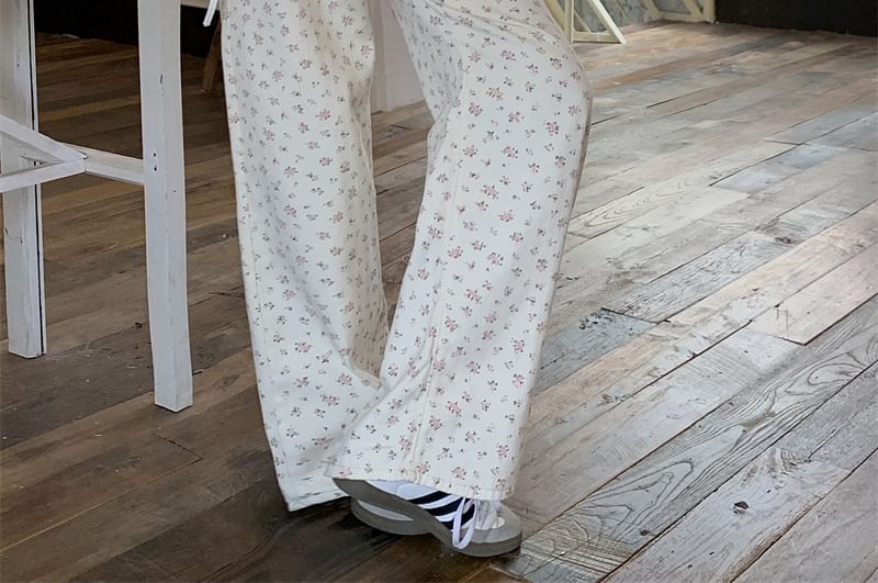 Kenning - Mid Rise Floral Wide Leg Jeans