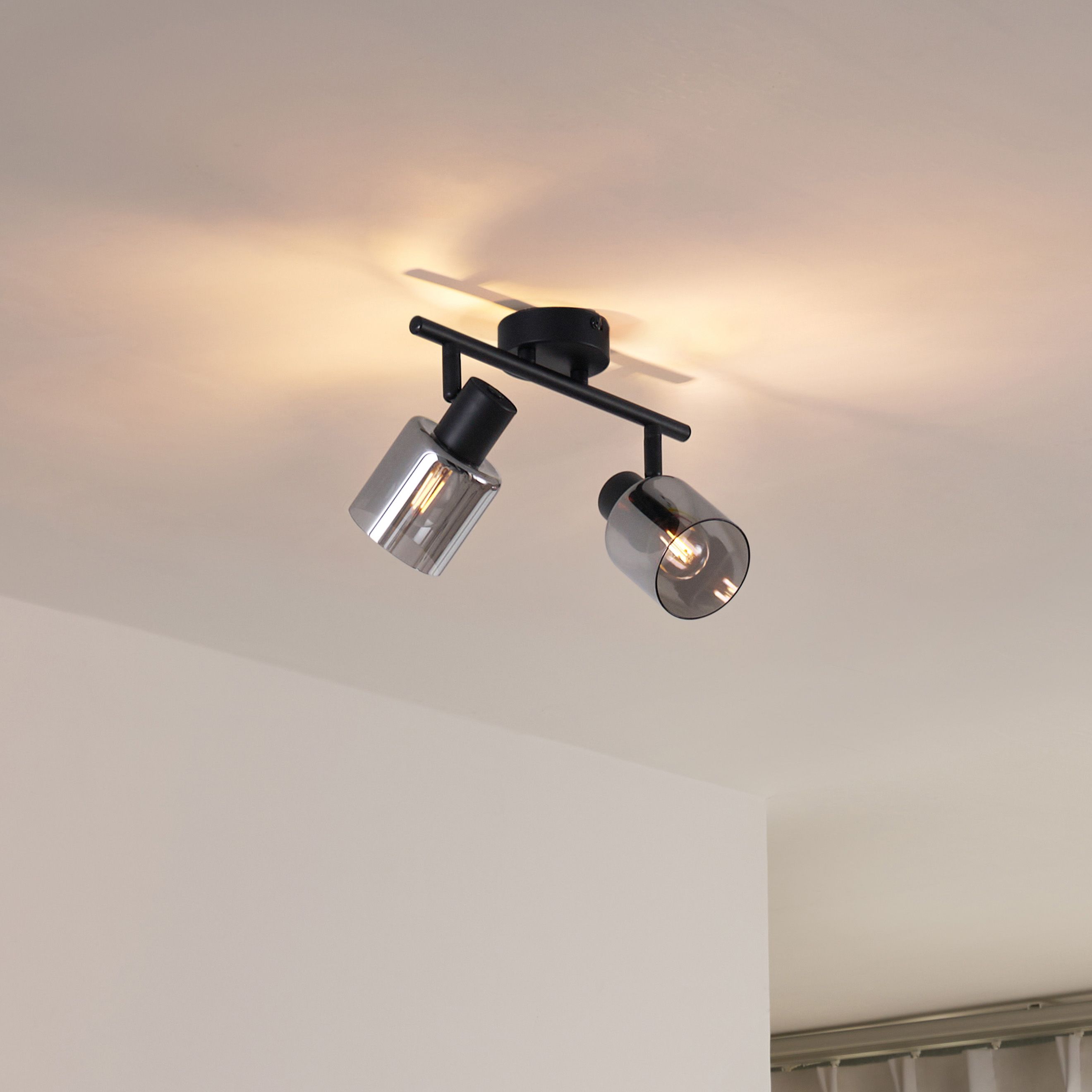 Moderne plafondlamp zwart met smoke glas rond 2-lichts - Cilin
