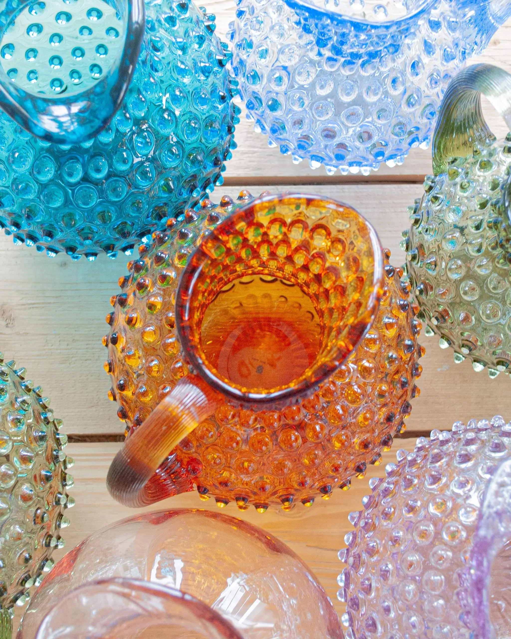 Anna von Lipa Paris Hobnail Serveringskande