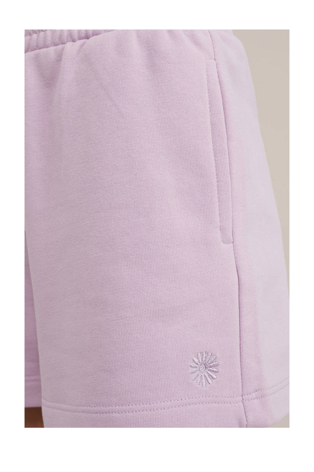 WE Fashion sweatshort lila