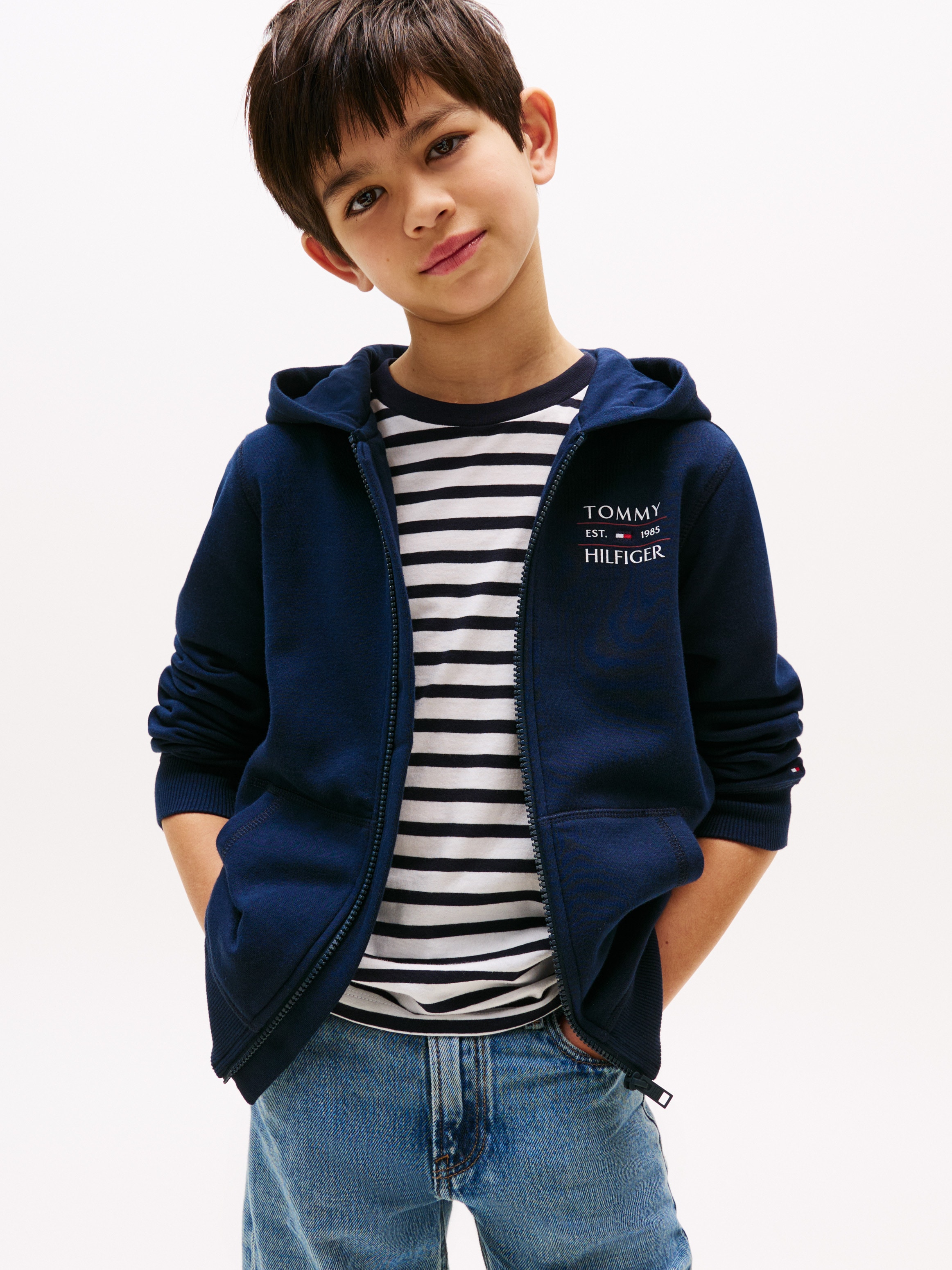 Tommy Hilfiger Kapuzensweatjacke »TOMMY FLAG HILFIGER ZIP HOODIE«, mit Kängurutasche, Logo