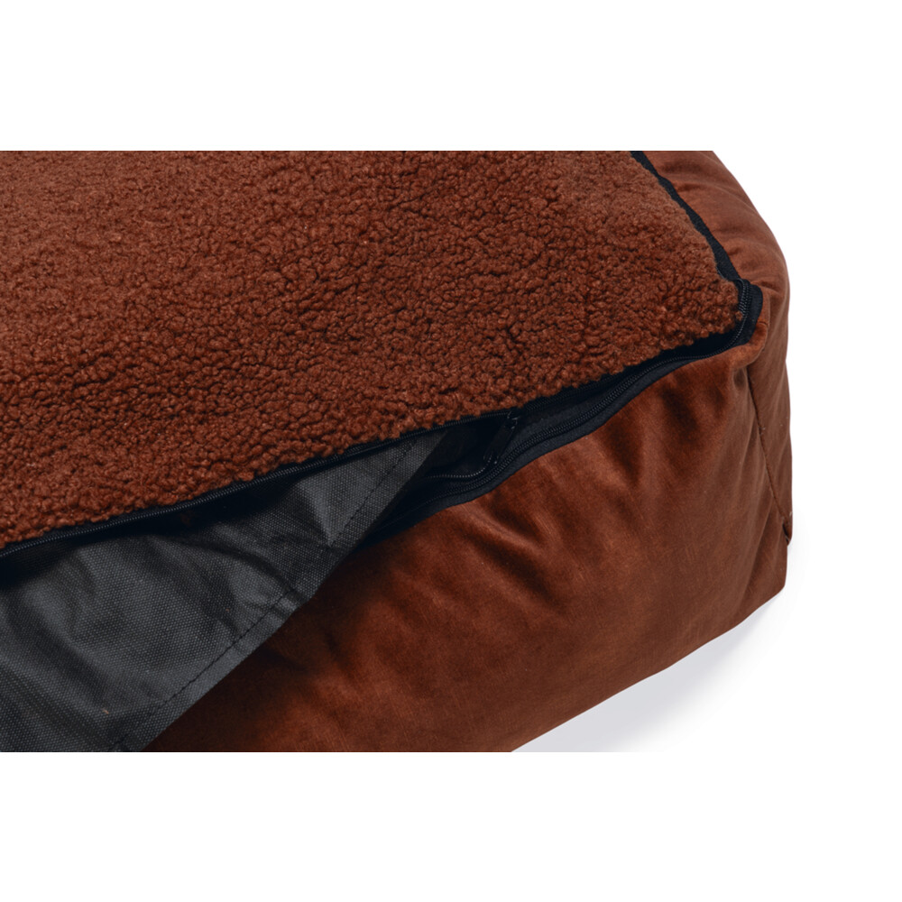 Designed by Lotte Ligbed Yndis Terra65 x 60 x 20 cm