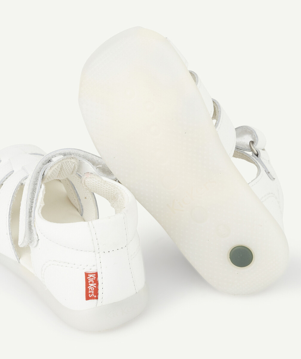 KICKERSLES SANDALES PREMIERS PAS EN CUIR BLANC
