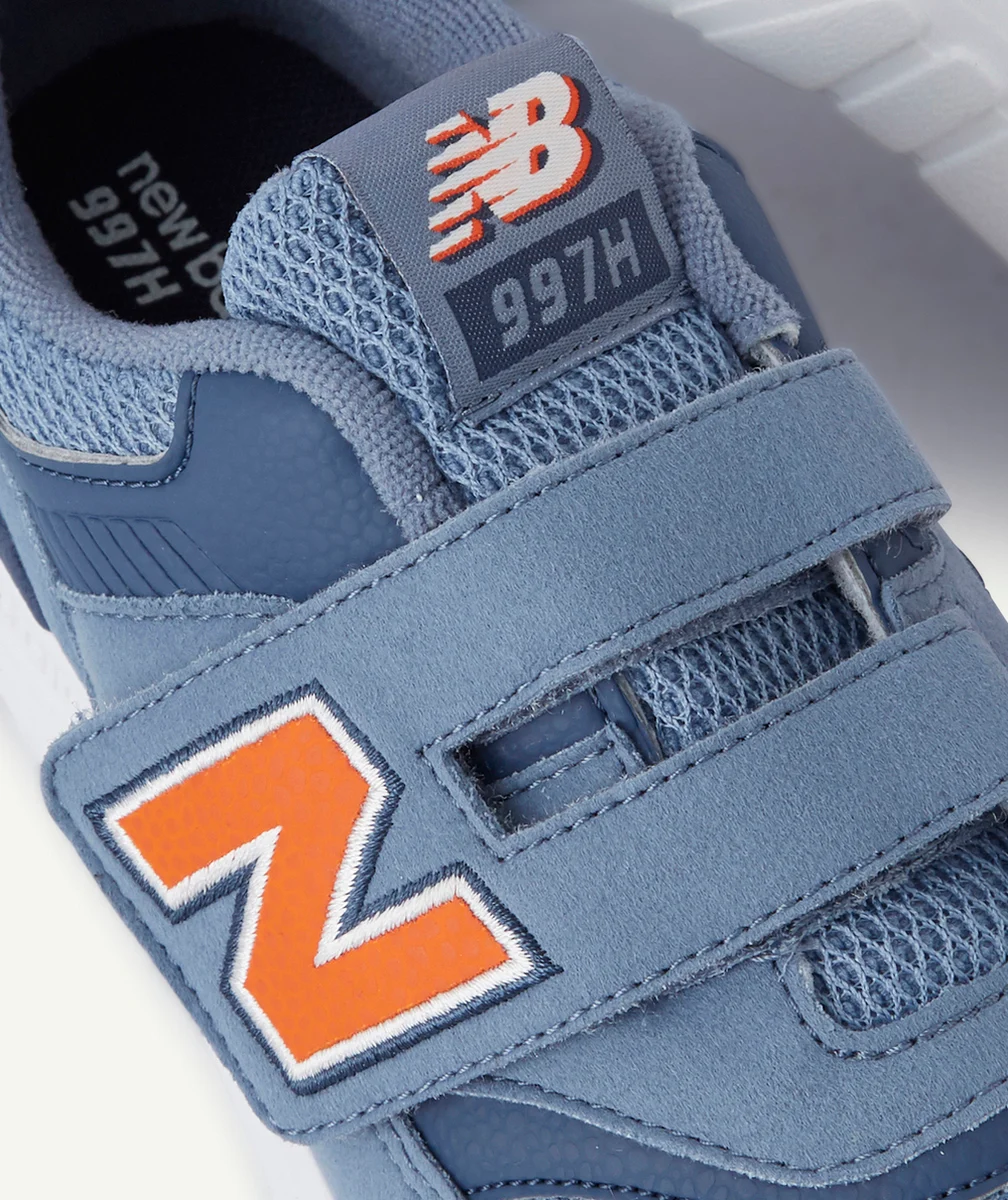 NEW BALANCEBASKETS 997H BLEUES ET DÉTAILS ORANGE