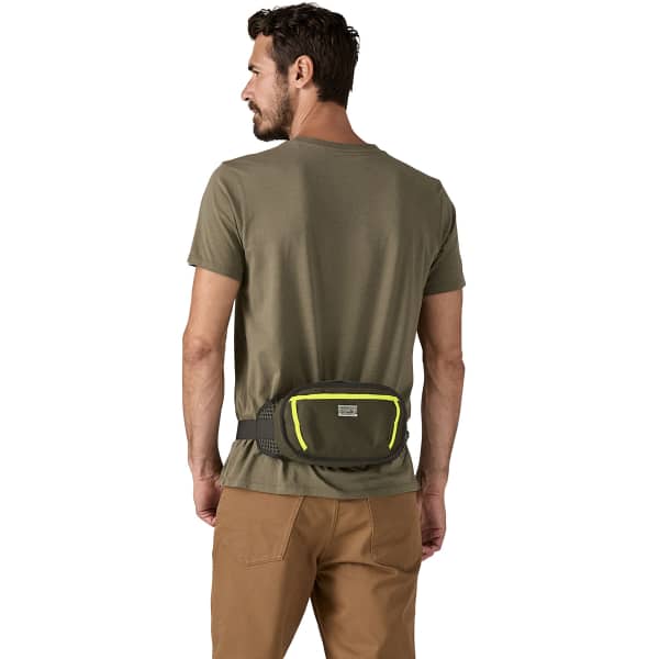 SFS592_Sacs banane PATAGONIA FIELDSMITH HIP PACK PINE NEEDLE GREEN