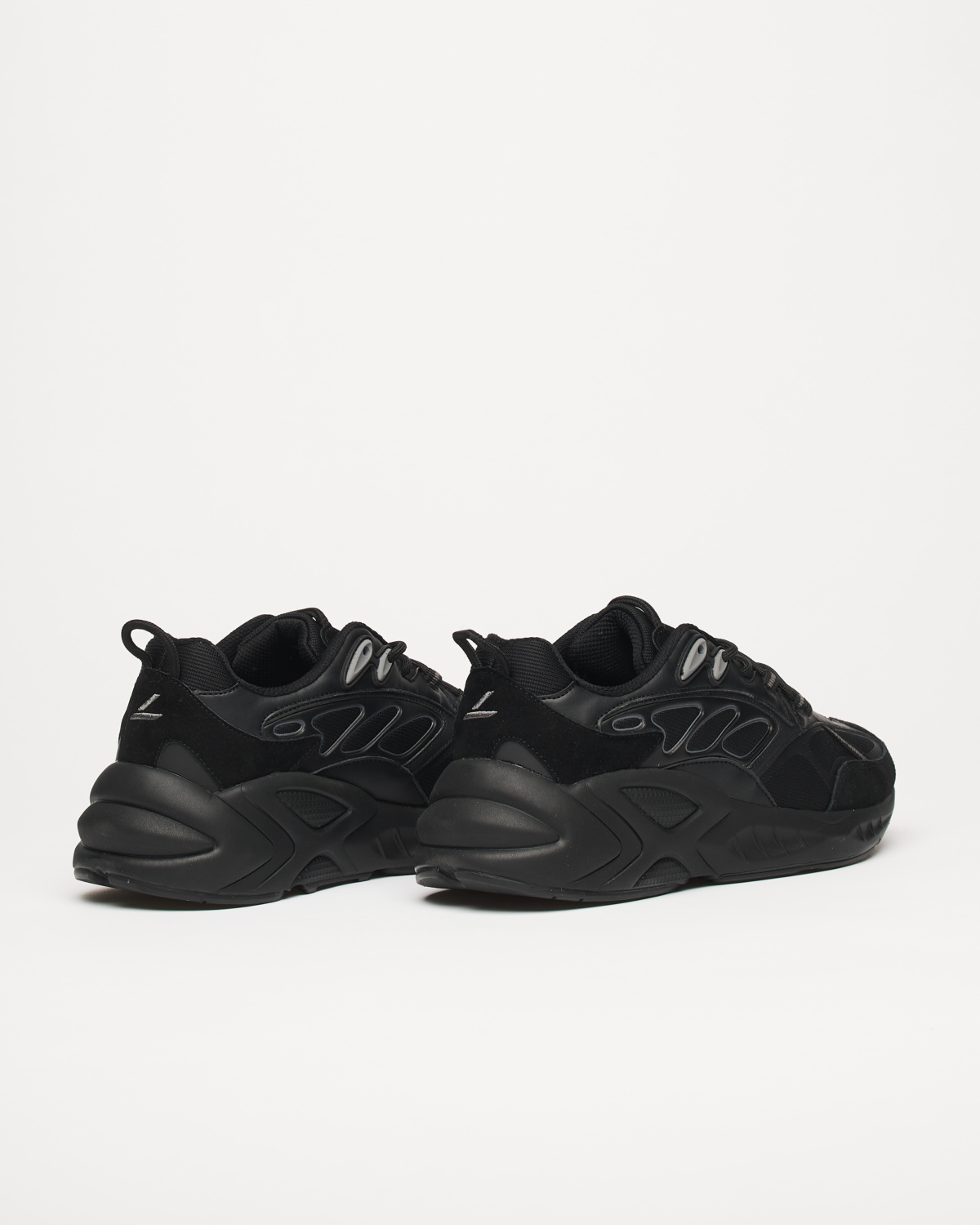 LEVITY Retro Sneaker Black