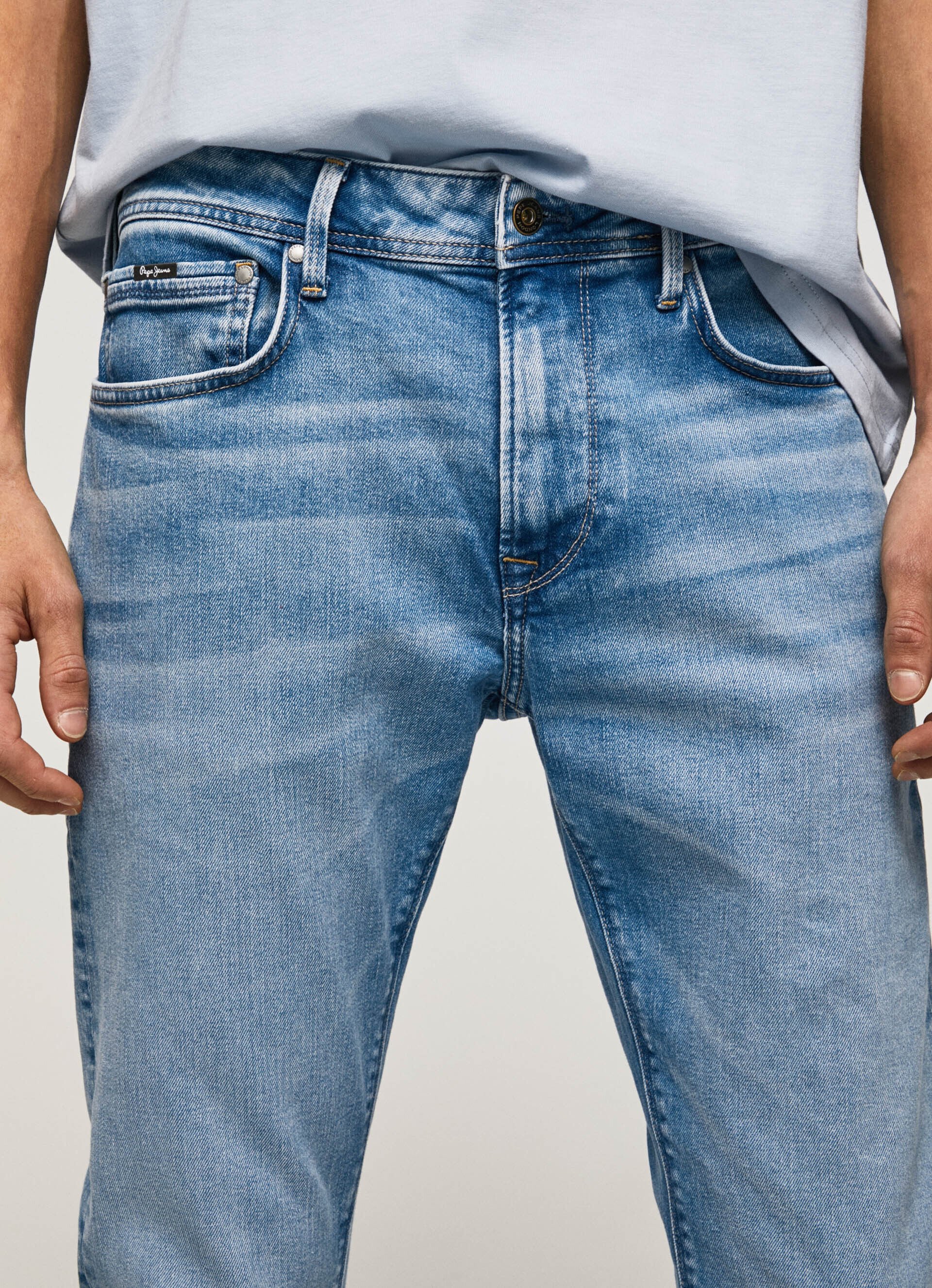 Calça jeans Stanley, corte e cintura regulares - jeans