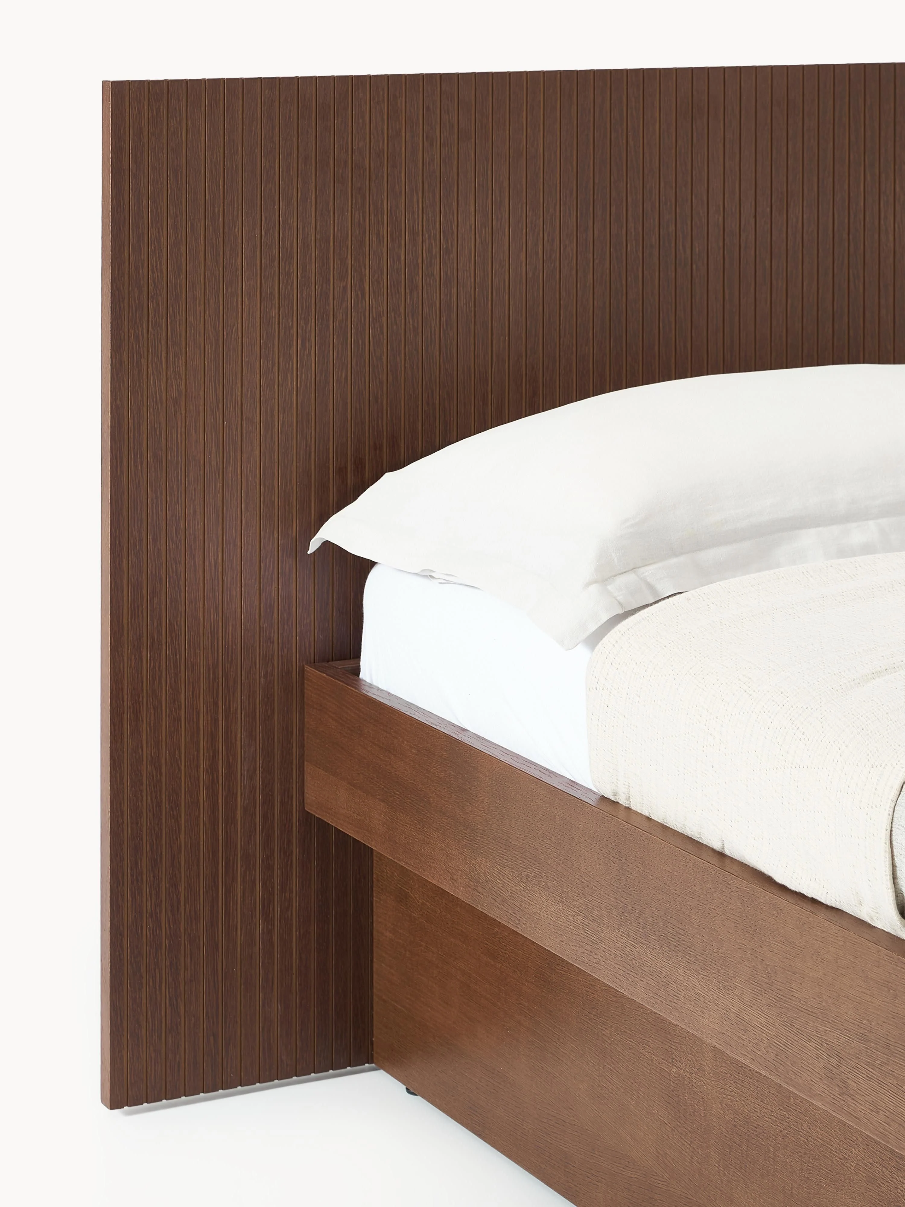 Houten bed Sato met lades en hoofdeinde
